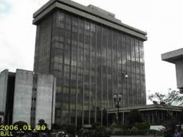 Las Finanzas se enrriquecieron en el estudio de la rama