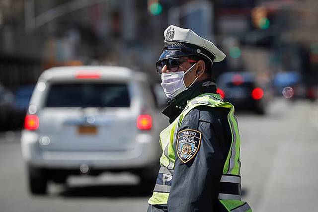 United States reaches 100,000 Covid-19 cases