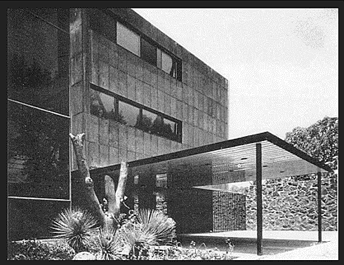 Se funda la clínica de la Conducta