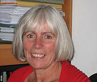 Walklate distingue, dentro de esta Victimología moderna, la Victimología realista o constructivista - influida por la Criminología realista de izquierdas y que utiliza las encuestas locales de victimización con carácter explicativo, más que descriptivo-