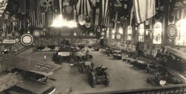 The Junkers J4, an all-metal airplane, introduced