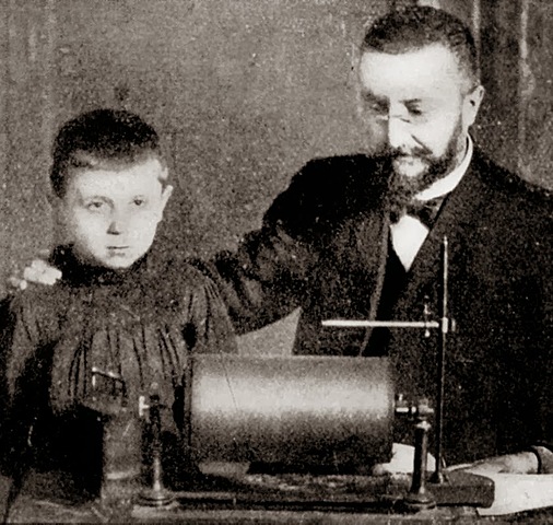 Binet (1857-1911) y H. Wallon en Francia, E. Meumann y Lay en Alemania, E. L. Thorndike y W. James en los Estados Unidos