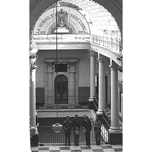 Se instituye la Universidad de Guanajuato