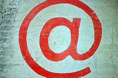 SE CREA EL CORREO ELECTRONICO