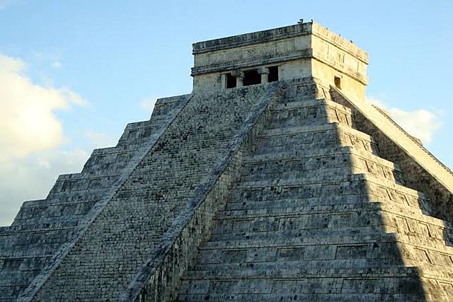 Chichén Itza y sus vecinos Puuc se declinaron drásticamente