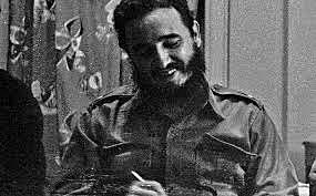 Fidel López creo un centro de capacitación y atención medica para sordos