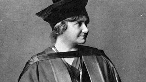 Termina sus estudios