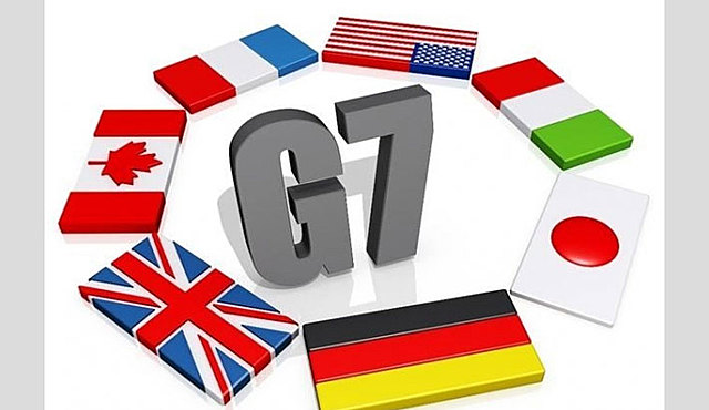 Creacion del G7. Reajuste estructural