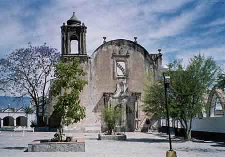 Fundación de la provincia de Ávalos.