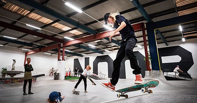 Het eerste indoor Skatepark in Amsterdam de deuren