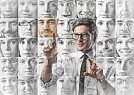 La teoría incluye el caracter, Lluís