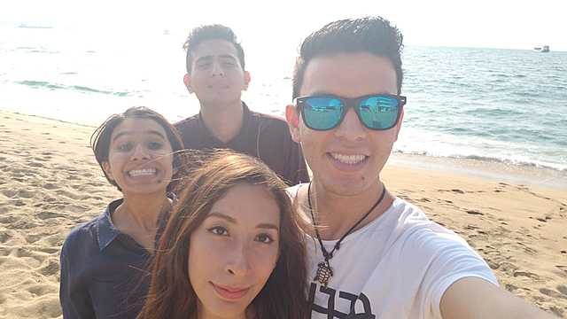 Primer viaje a la playa con amistades solos