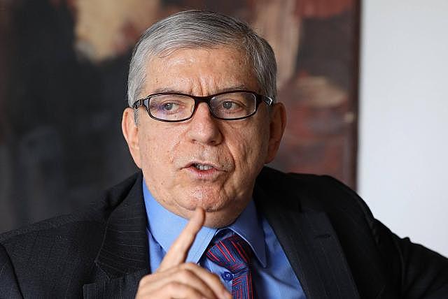 Cesar Gaviria 1990-1994