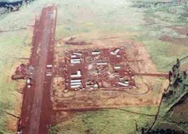 North Vietnamese barrage slams into Khe Sanh