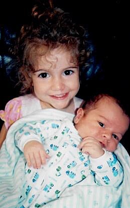 Mi hermanito nació.