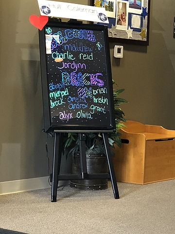 Los ortodoncistas de ¨Hull y Coleman¨ me pusieron frenillos.