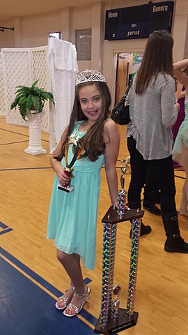 Gané “Little Miss Pineville”