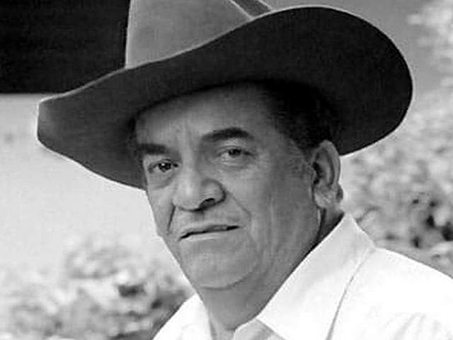 26.) Roberto Suazo Córdova