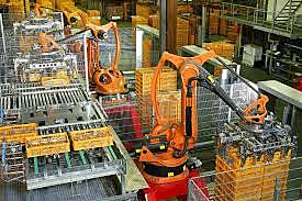 imponse o uso de robots industriais nas fabricas