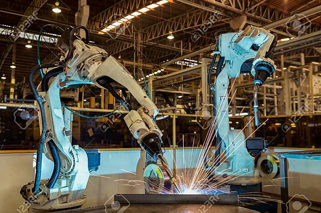 Robots industriais nas fábricas
