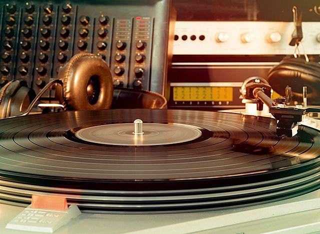 Historia del almacenamiento y la reproducción de sonido