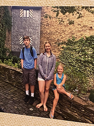 Fuimos al Germany y vimos castillos.