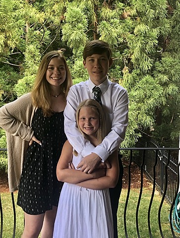 Mi hermano se graduó en 2018.