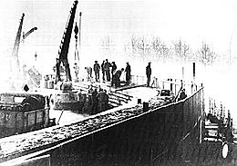 Germania: inizia la costruzione del Muro di Berlino, che dividerà la città di Berlino in Berlino Est e Berlino Ovest