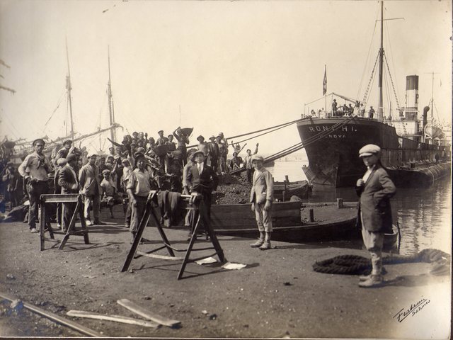 NASCE LA COMPAGNIA LAVORATORI PORTUALI