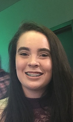 Ellos pusieron frenillos de me.