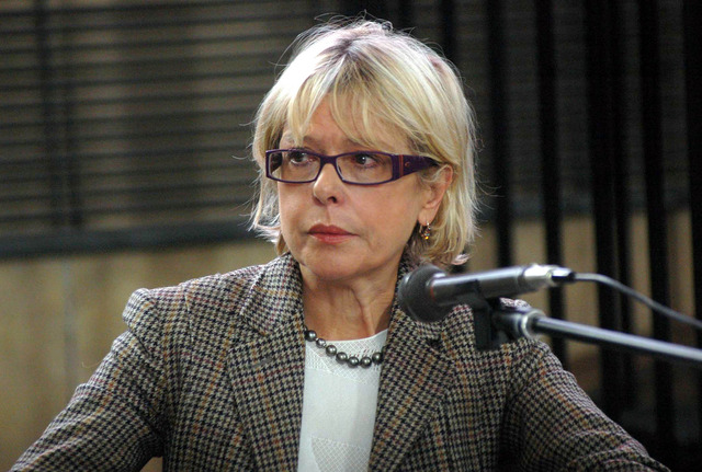 La denuncia di Stefania Ariosto