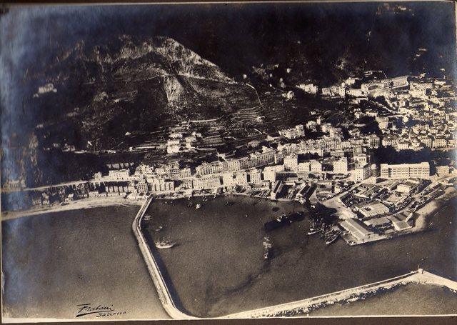 IL PORTO DI SALERNO ALLA FINE DEGLI ANNI '20
