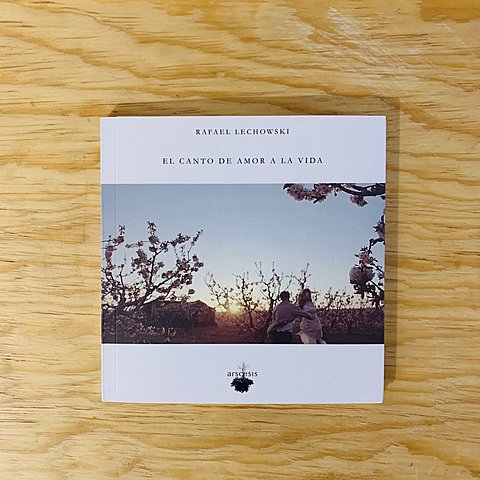 mi primer poema y mi primer artista favorito.