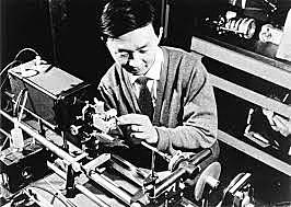 1966 Emprego da fibra óptica para transmitir conversacións telefónicas.