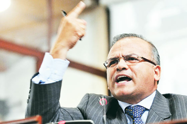 Contralor de Bogotá rinde interrogatorio por contratación