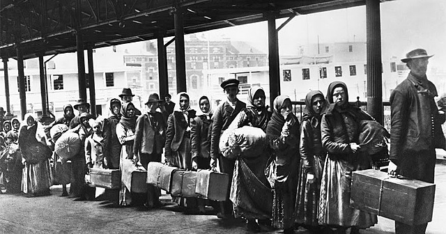 Incremento de emigración y tránsito entre bloques