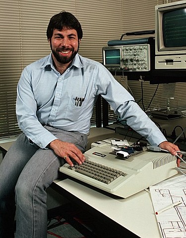MICROCOMPUTADORA-Steve Wozniak/Steve Jobs