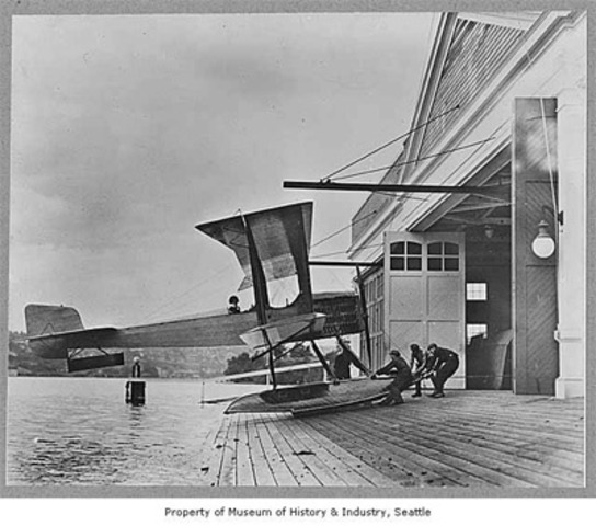 First test flight of a Boeing airplane