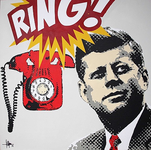 Se instala el teléfono rojo