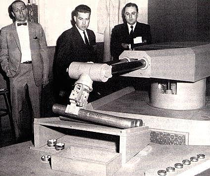 Imponse o uso de robots industriais nas fábricas