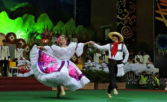 Festival Folclórico y Reinado Nacional del Bambuco