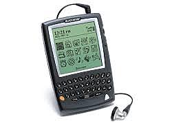 Aparece el Blackberry 5810 , con conecxion por GPRS Y entrada USB