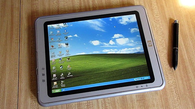 2002 - Lanzan al mercado los Tablet PC.
