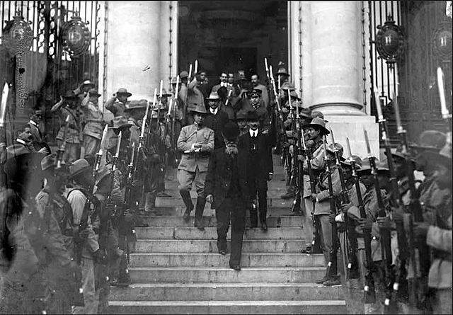 Ejército Constitucionalista llega a la Ciudad de México