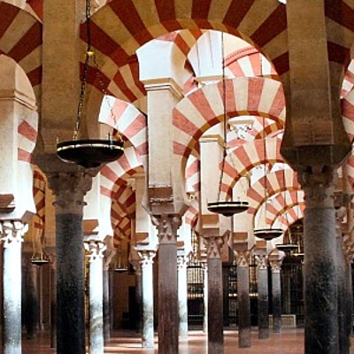 Timeline: La Edad Media: Tres culturas y un mapa político en constante cambio (711-1474).