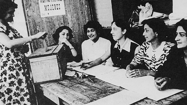 Voto femenino municipal