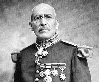 Victoriano Huerta da un golpe