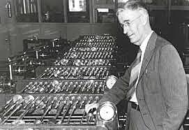 ANALIZADOR DIFERENCIAL- VANNEVAR BUSH  (1890-1974)