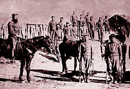 El EJÉRCTO ARGENTINO  EXPULSA DE SUS TERRITORIOS A LOS PUEBLOS ORIGINARIOS