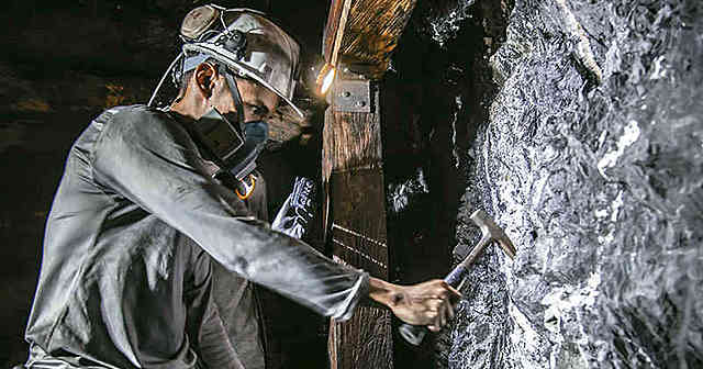 Creación de  ejércitos privados